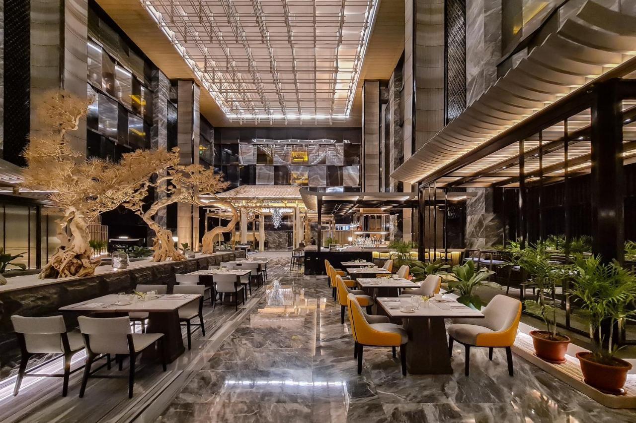Hotel Okura Manila At Newport World Resorts Pasay Exterior photo